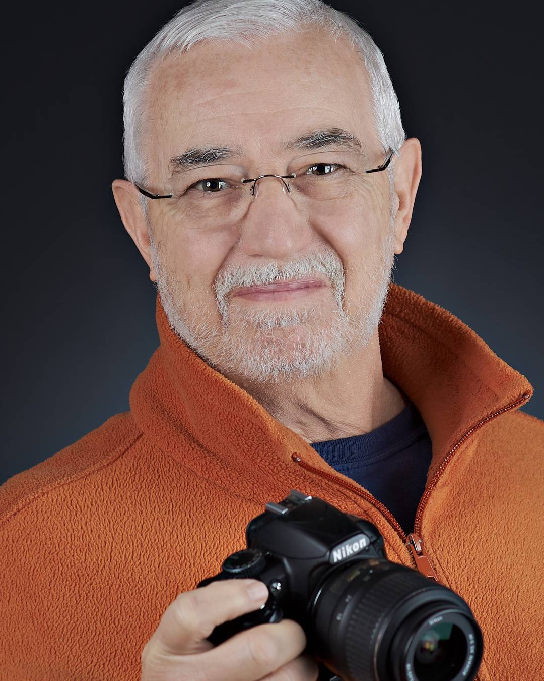 Doug Mullis, owner and Managing Director of Mullis Photography Group and Proclicks School & Sports Photography.